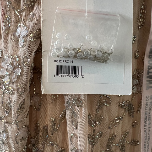 Mac Duggal 10812 Beaded Tea Length Dress Sheer Long Sleeves Women's Size 16 - Picture 11 of 11